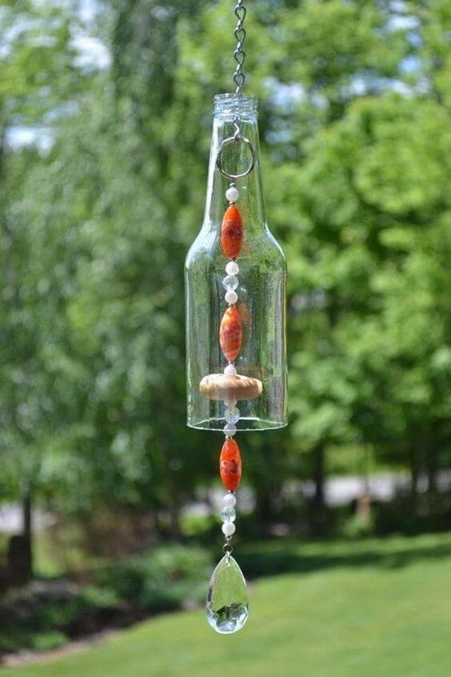 Sparkling Glass Beads Dancing