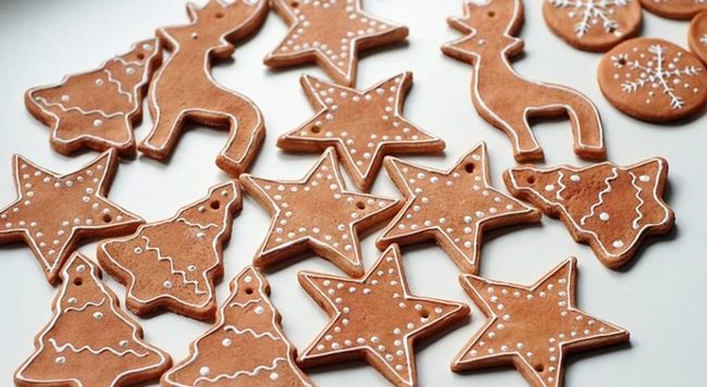 Spiced Brown Stars With White Icing