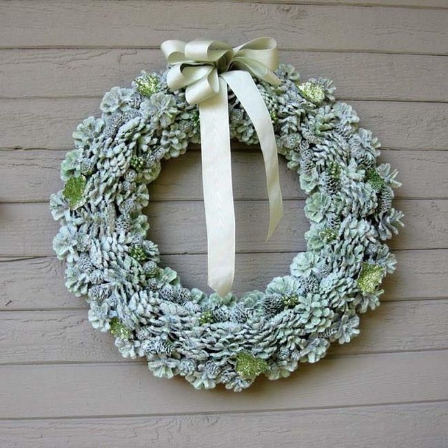 Frosted Pine Cone Winter Wreaths