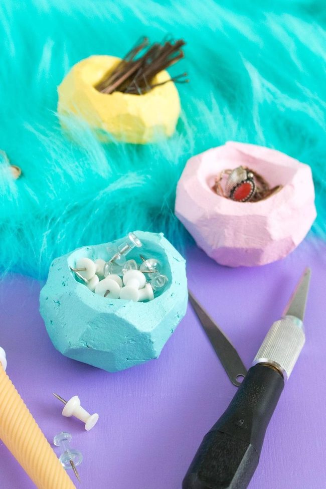 Turquoise Feathers Colorful Storage Desk