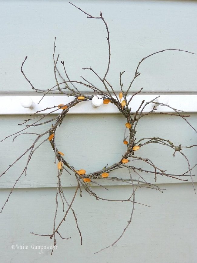 Twisted Branches Orange Accents