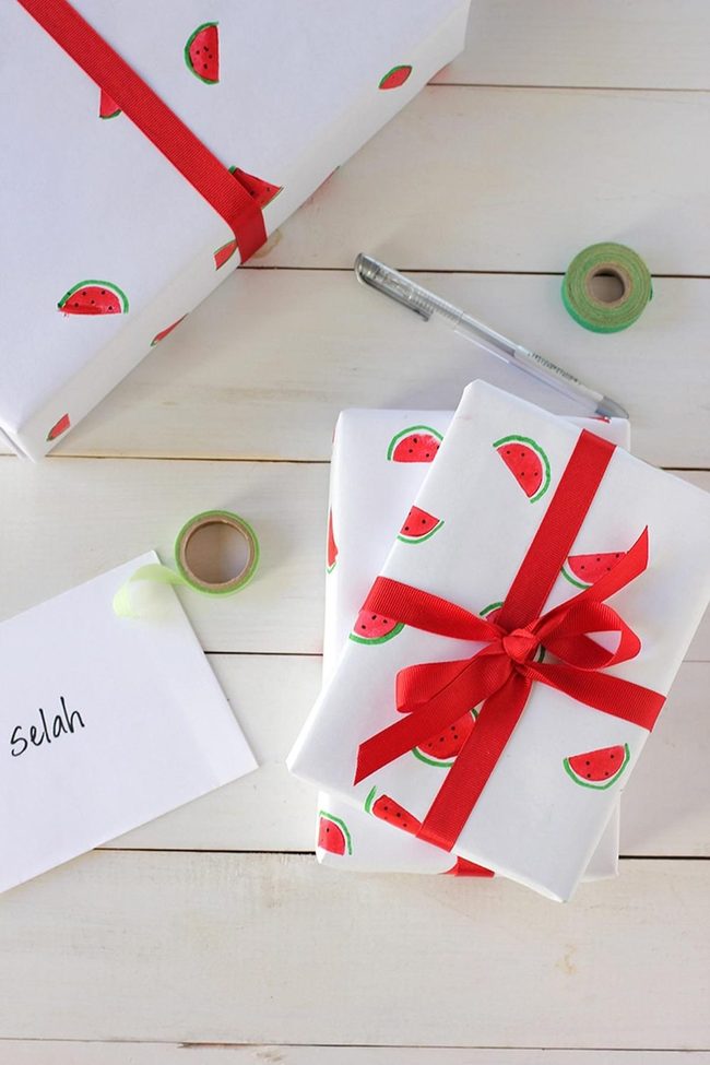 Watermelon Red Gift Wrap Setup