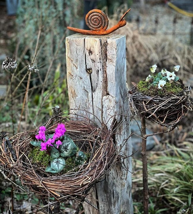Overflowing Baskets, Earthy Brown Garden