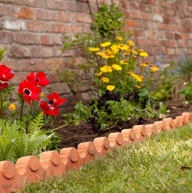 Terracotta Waves Garden Edging