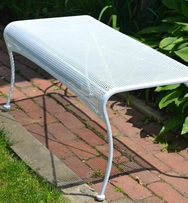 Spray Paint Metal Furniture White