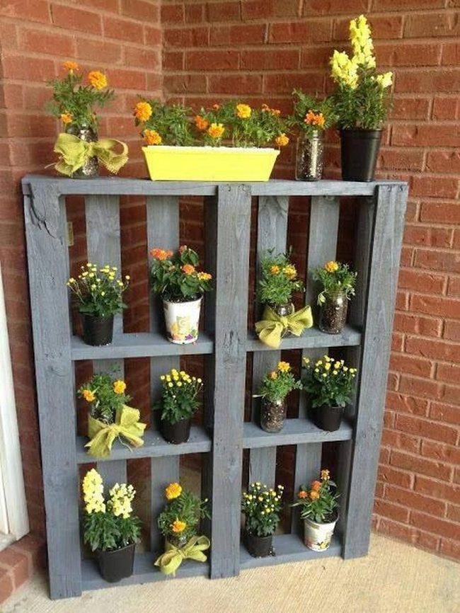 Vertical Pallet Garden Display