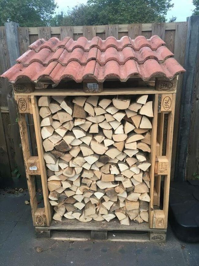 Pallet Wood Firewood Shelter