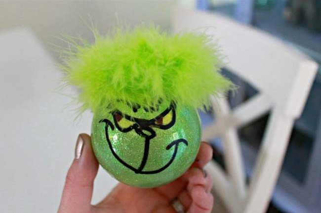 Emerald Feathered Grinch Ornament