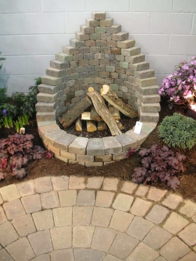 Curved Block Fire Pit