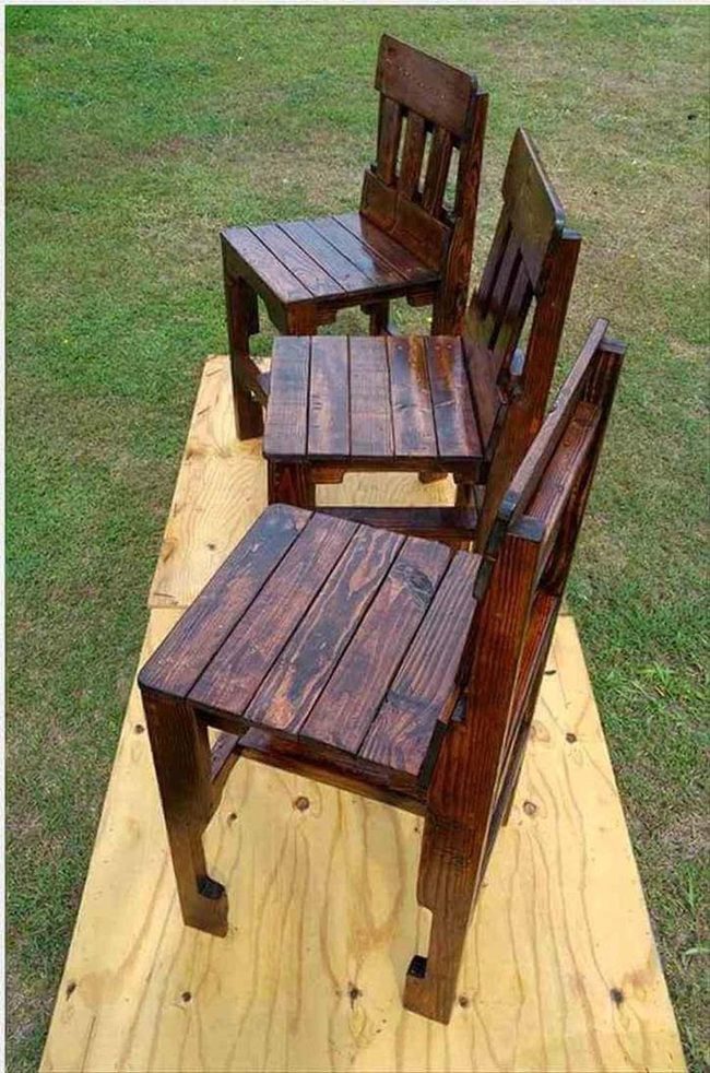 Walnut Wood Pallet Seating