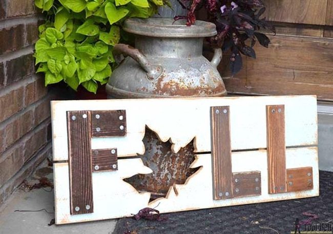 Weathered Wood Fall Welcome