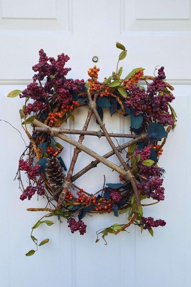 Burlap Oogie Boogie Halloween Wreath