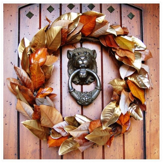 Gold Leaf Lion Door Wreath