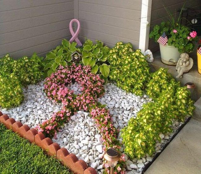 Pink Ribbon Garden Statement