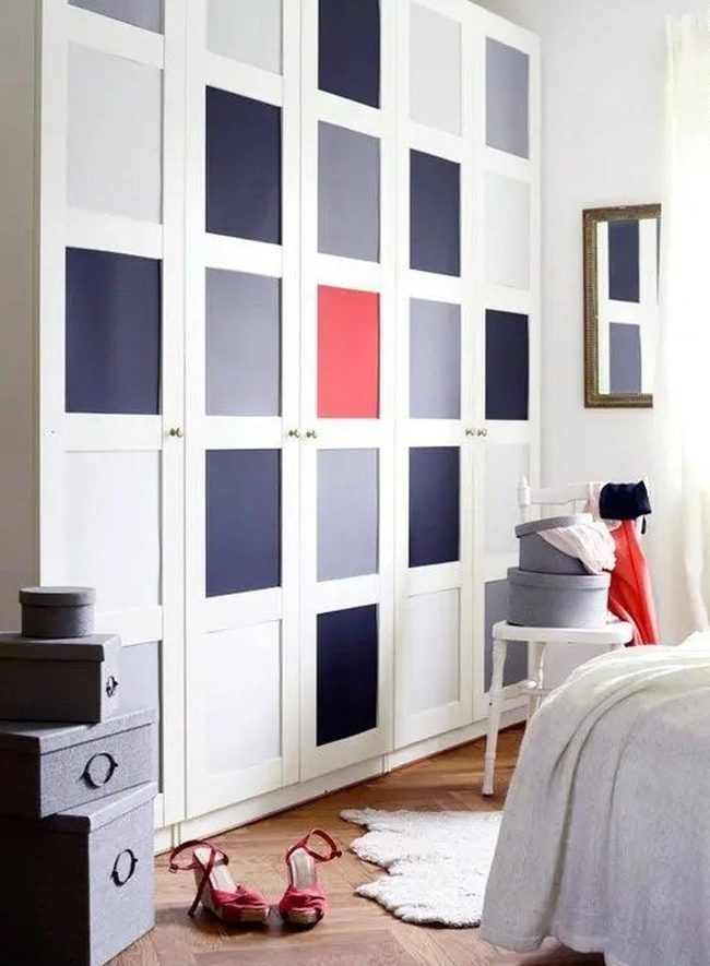 Navy Blocks Bedroom Statement