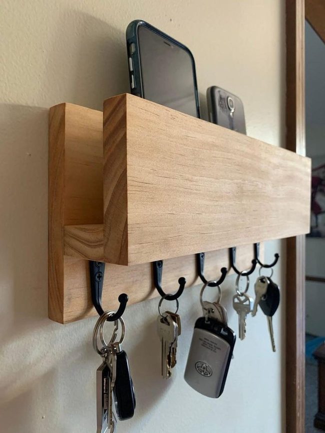 Natural Wood Key And Phone Organizer