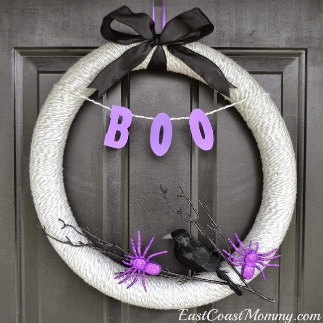 Purple Boo Wreath White Yarn