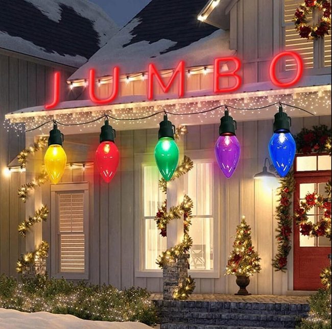 Oversized Bulbs Light Up Darkness