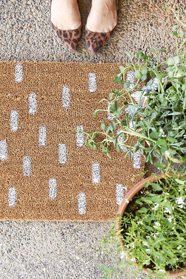 Stone Floors, Green Plants, Leopard Prints