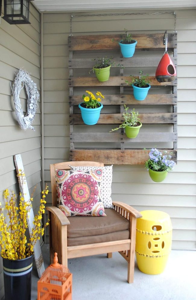 Blooming Pallet Wall Garden