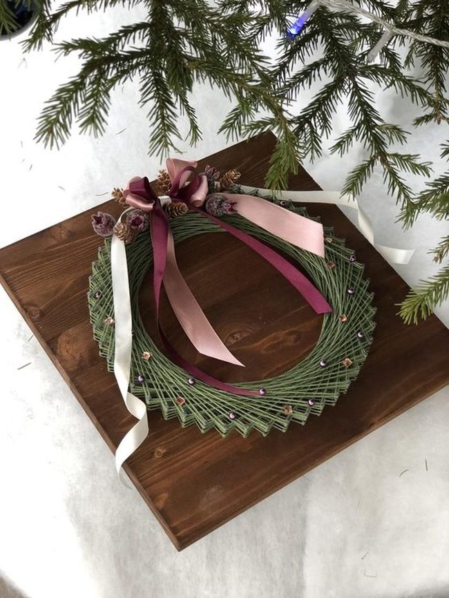 Green Thread Wooden Pegs Wreath