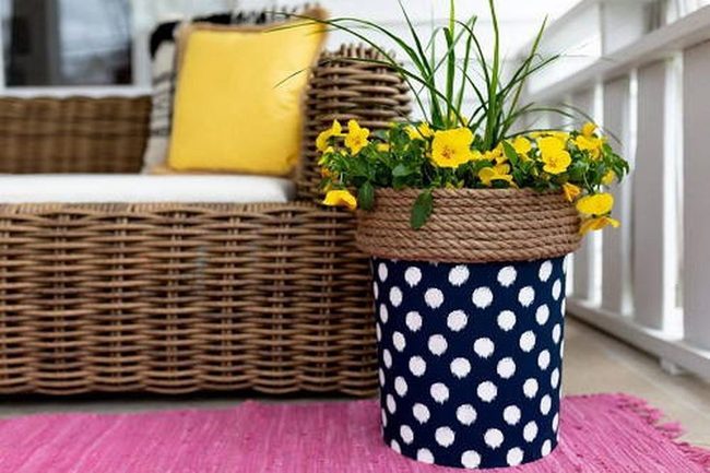 Fabric-Wrapped Pots With Rope Trim