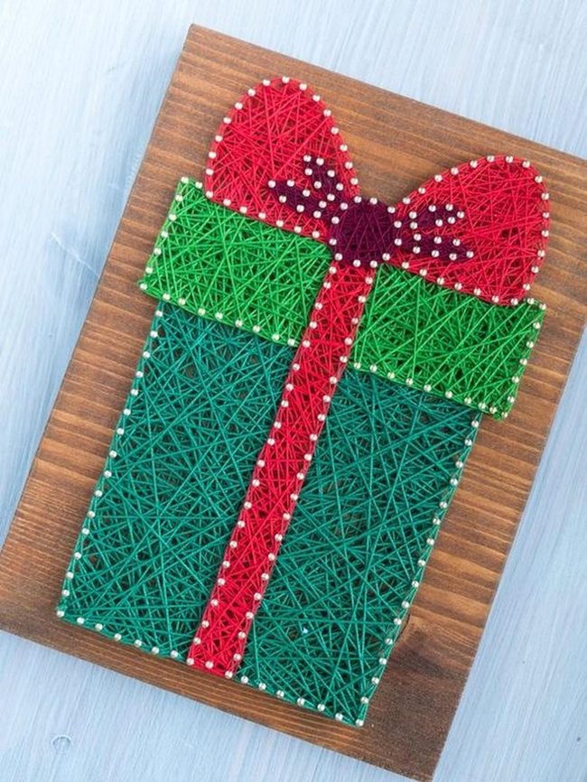 Green Thread Gift Box