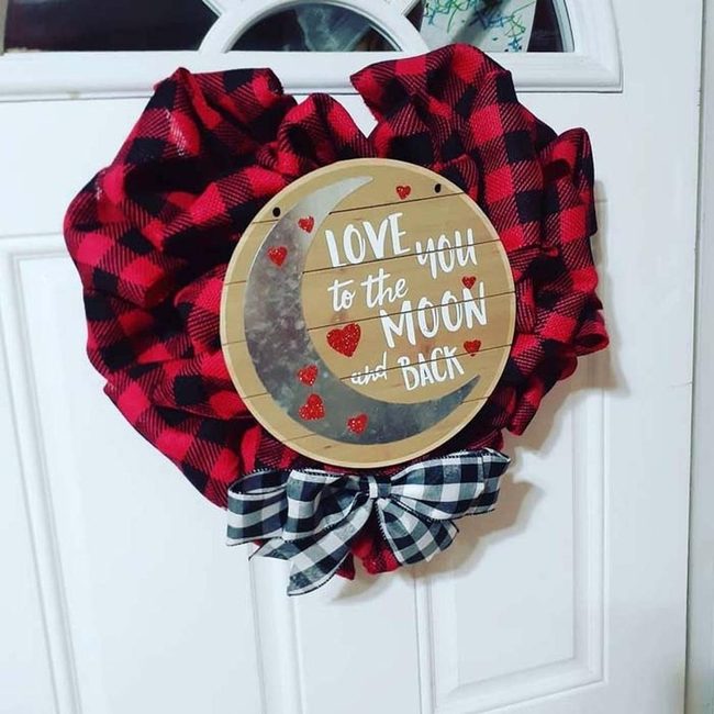 Plaid Hearts Valentine Wreath