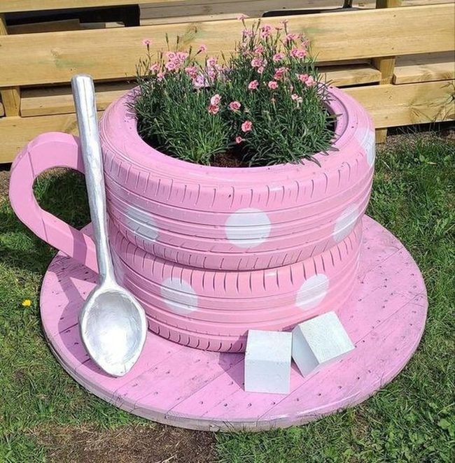 Ceramic Cups Sprouting Green