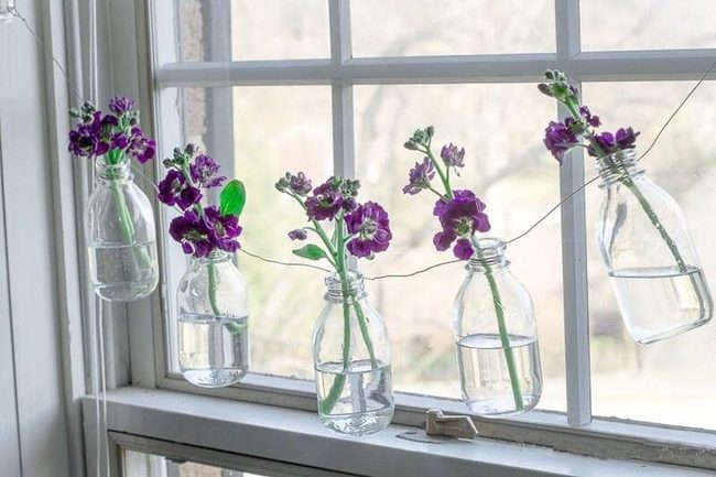 Glass Jars Glow With Fresh Blooms