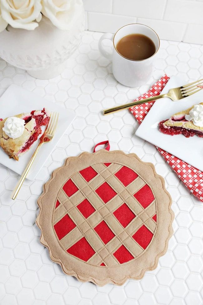 Fresh Berry Pie Afternoon