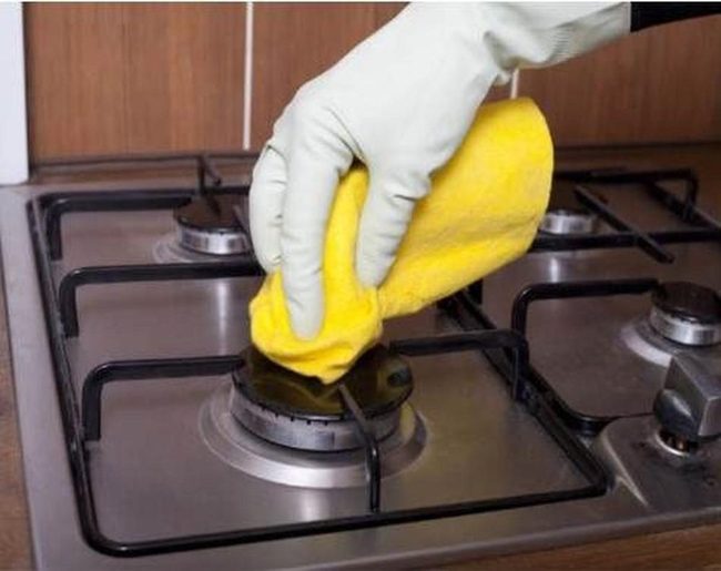 Gleaming Stovetop Transforms Kitchen
