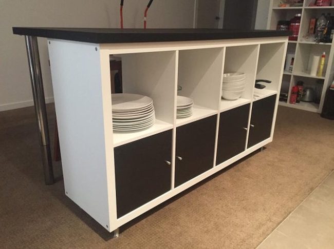 Black Countertop Island Statement