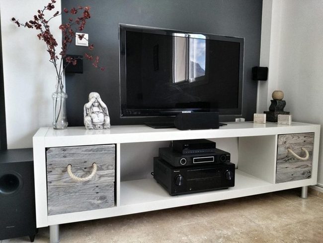 Red Branches White Shelving Zen