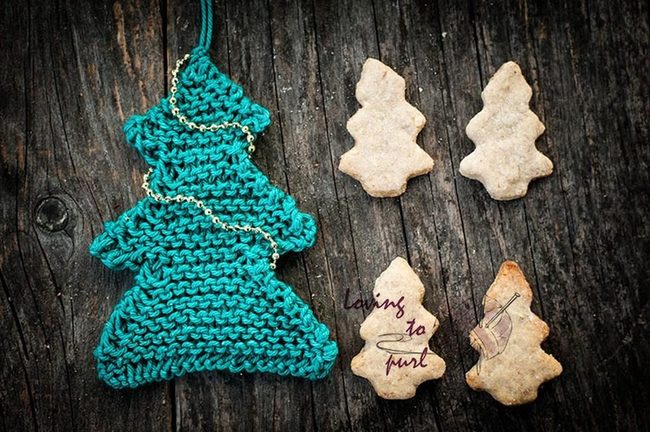 Emerald Yarn Tree With Gold Chain