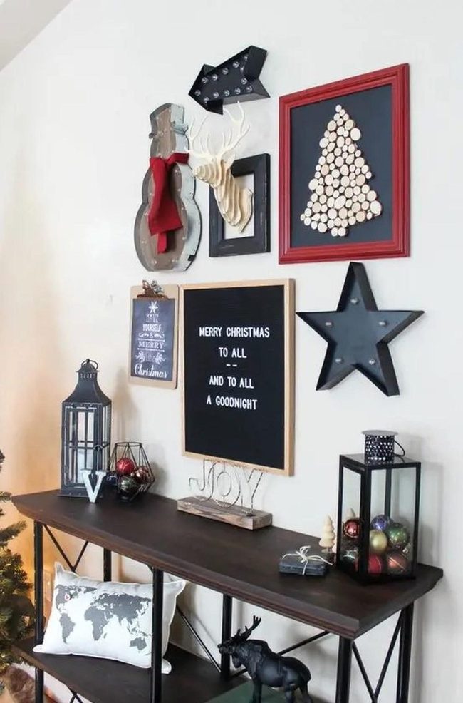 Wooden Reindeer Black Stars Wall