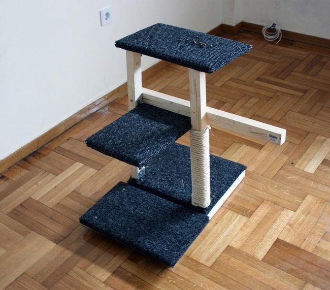 Dark Blue Cat Tree Corner