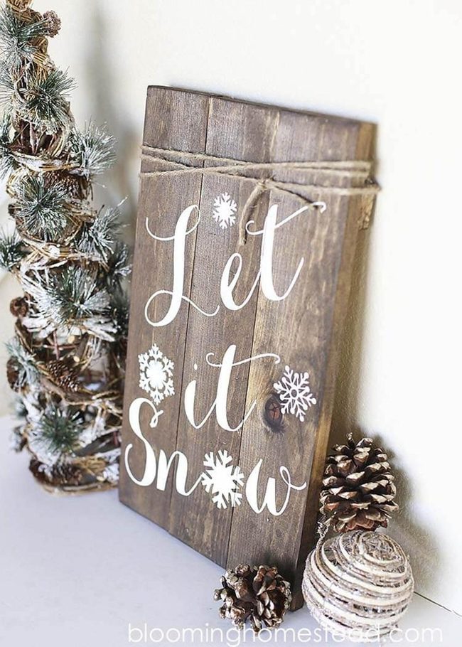 Snowflake Twine Pallet Sign