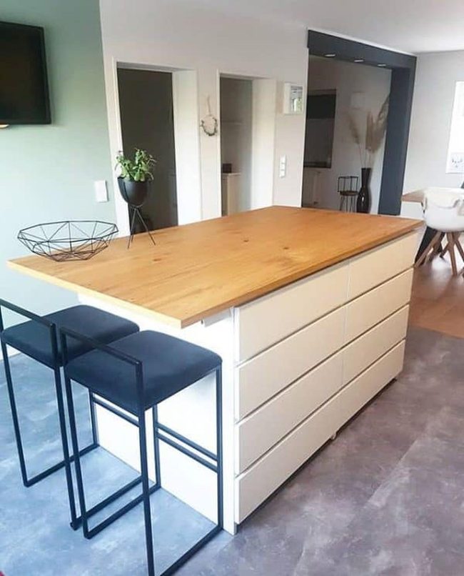 Four Dresser Kitchen Island With Seating