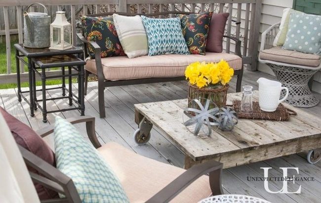 Pallet Wood Table On Wheels
