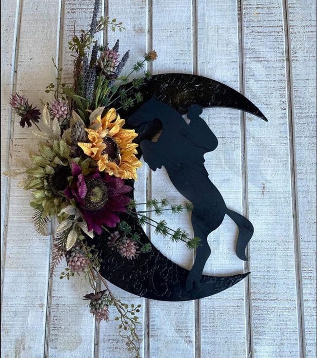 Horse Silhouette Moon Wreath