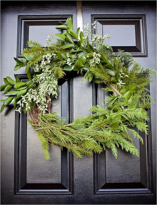 Natural Green Wreaths White Flowers