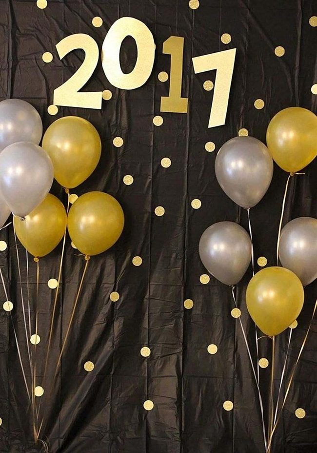 Metallic Balloons New Year Backdrop