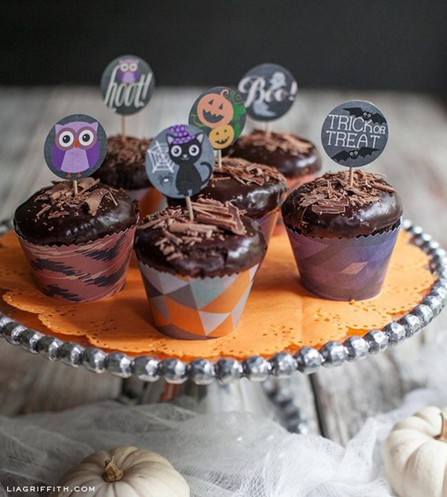 Chocolate Cupcakes Sparkling Glass Stand