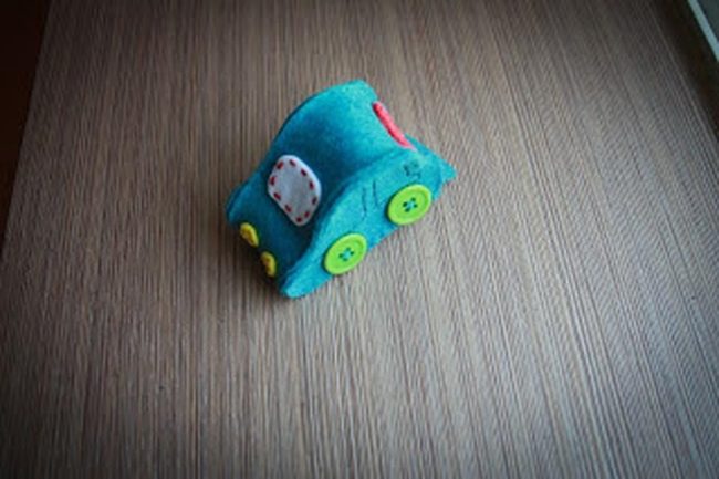 Blue Felt Car With Green Button Wheels