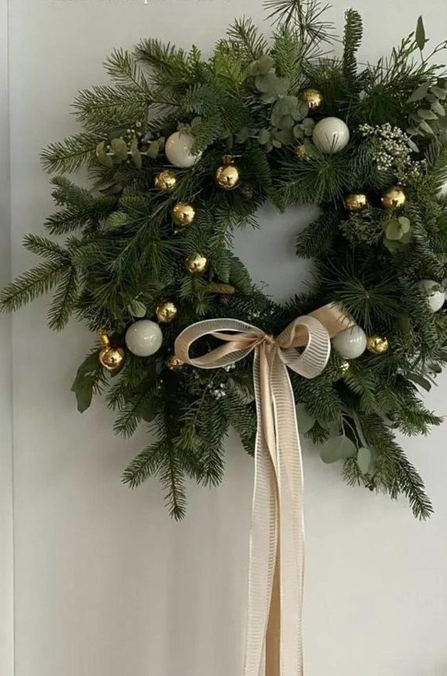 Green Pine Wreath Gold Accents