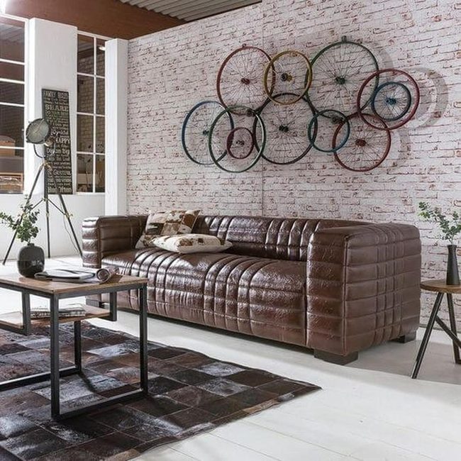 Spinning Wheels Wall Statement
