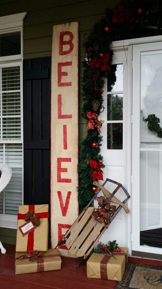 Green Garland Red Believe Sign