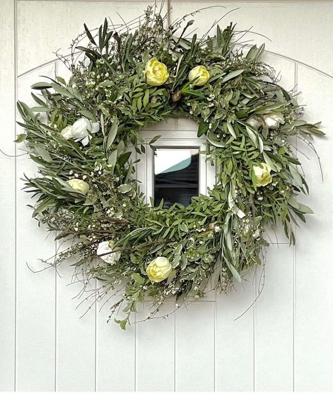 Yellow And White Flowers On Green Wreath