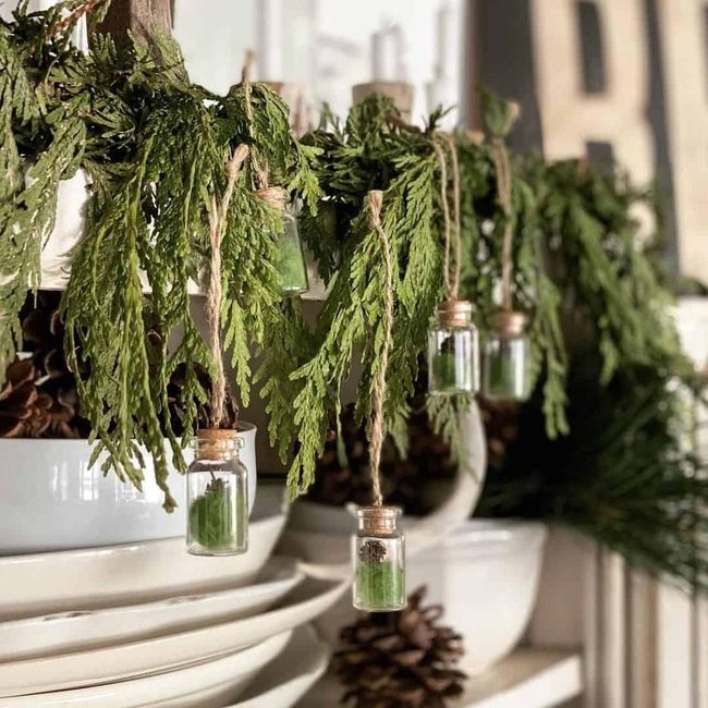 Hanging Glass Jars Garland Display